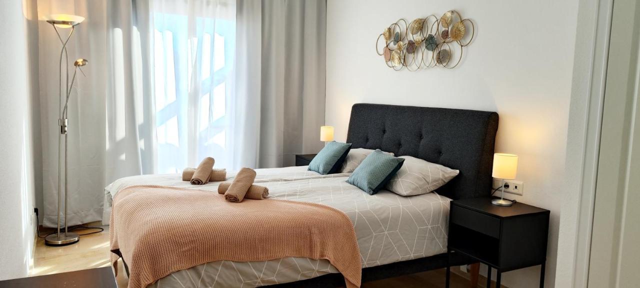 Puerto De La Duquesa Sea View Apartment มานิลบา ภายนอก รูปภาพ