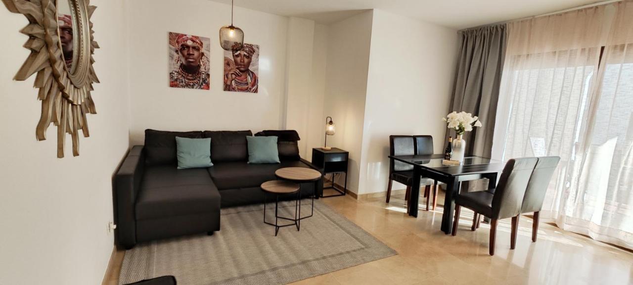 Puerto De La Duquesa Sea View Apartment มานิลบา ห้อง รูปภาพ