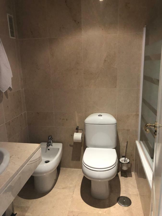 Puerto De La Duquesa Sea View Apartment มานิลบา ภายนอก รูปภาพ